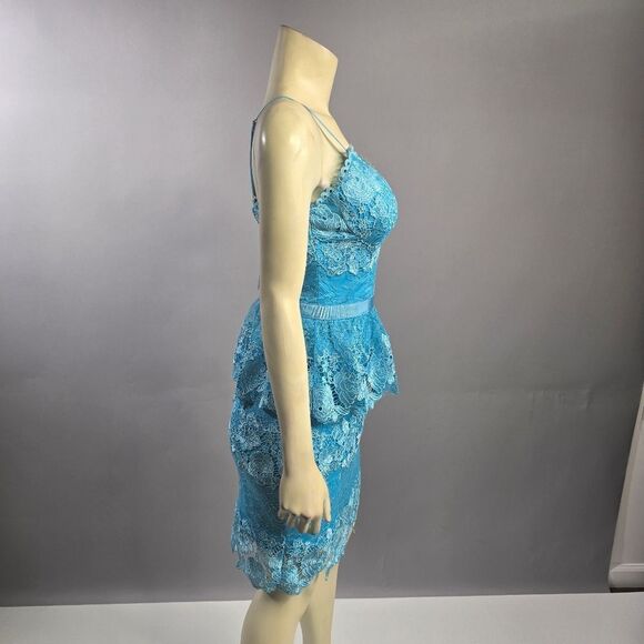 Adelyn Rae Small Elegant Blue Lace Dress R8 - Picture 3 of 6